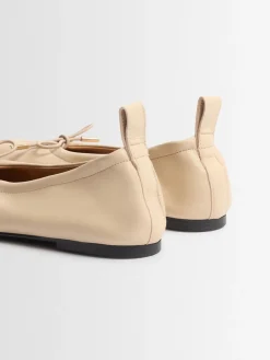 Ballerine Rosalind in pelle con laccini