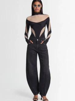 Body Dua Lipa in jersey e tulle