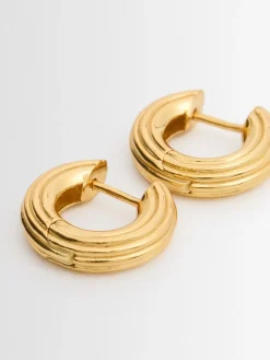 Bold grooved small hoop earrings