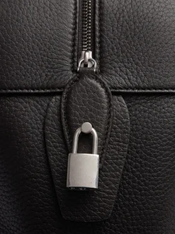 Borsa 15.75 India in pelle martellata