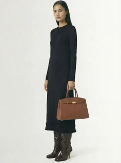 Borsa The Midi Hudson in pelle martellata