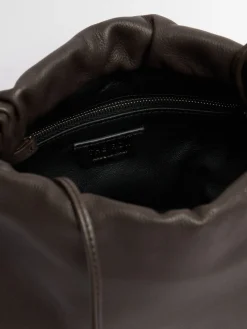 Bourse micro grain leather shoulder bag