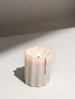 Candela Cedarwood & Saffron Wave