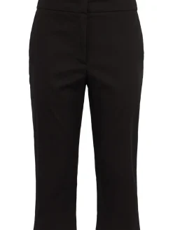Capri pants