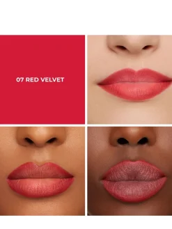 Caviar perfecting lip liner