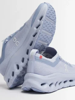 Cloudtilt Moon sneakers