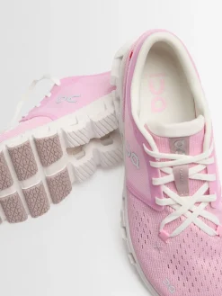 Cloud X 4 sneakers