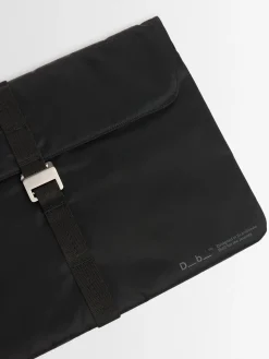 Custodia laptop Essential 16”