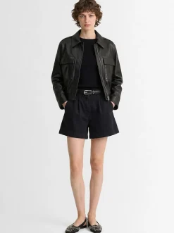 Denim pleated shorts