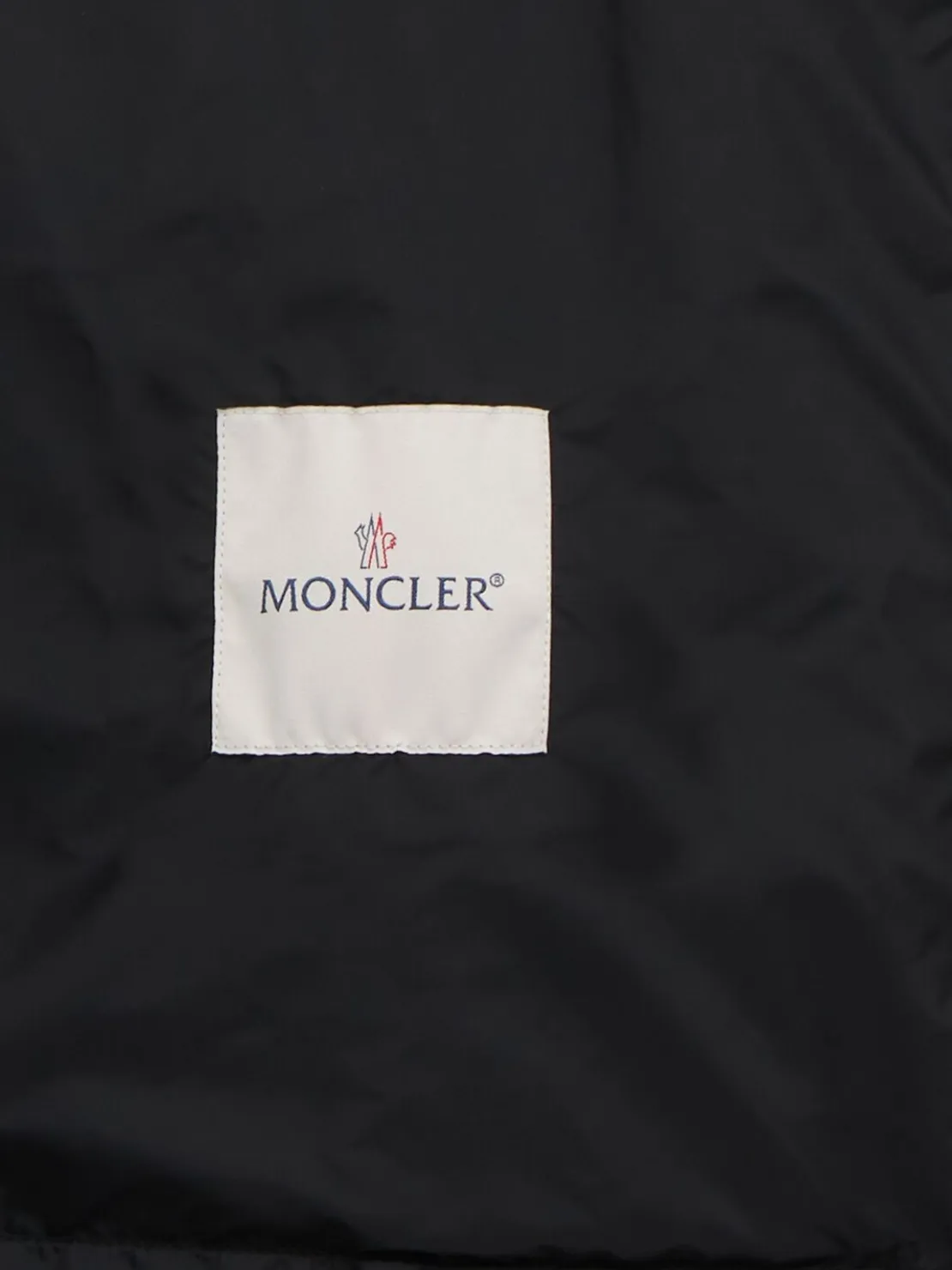 Etiache nylon hooded rain jacket