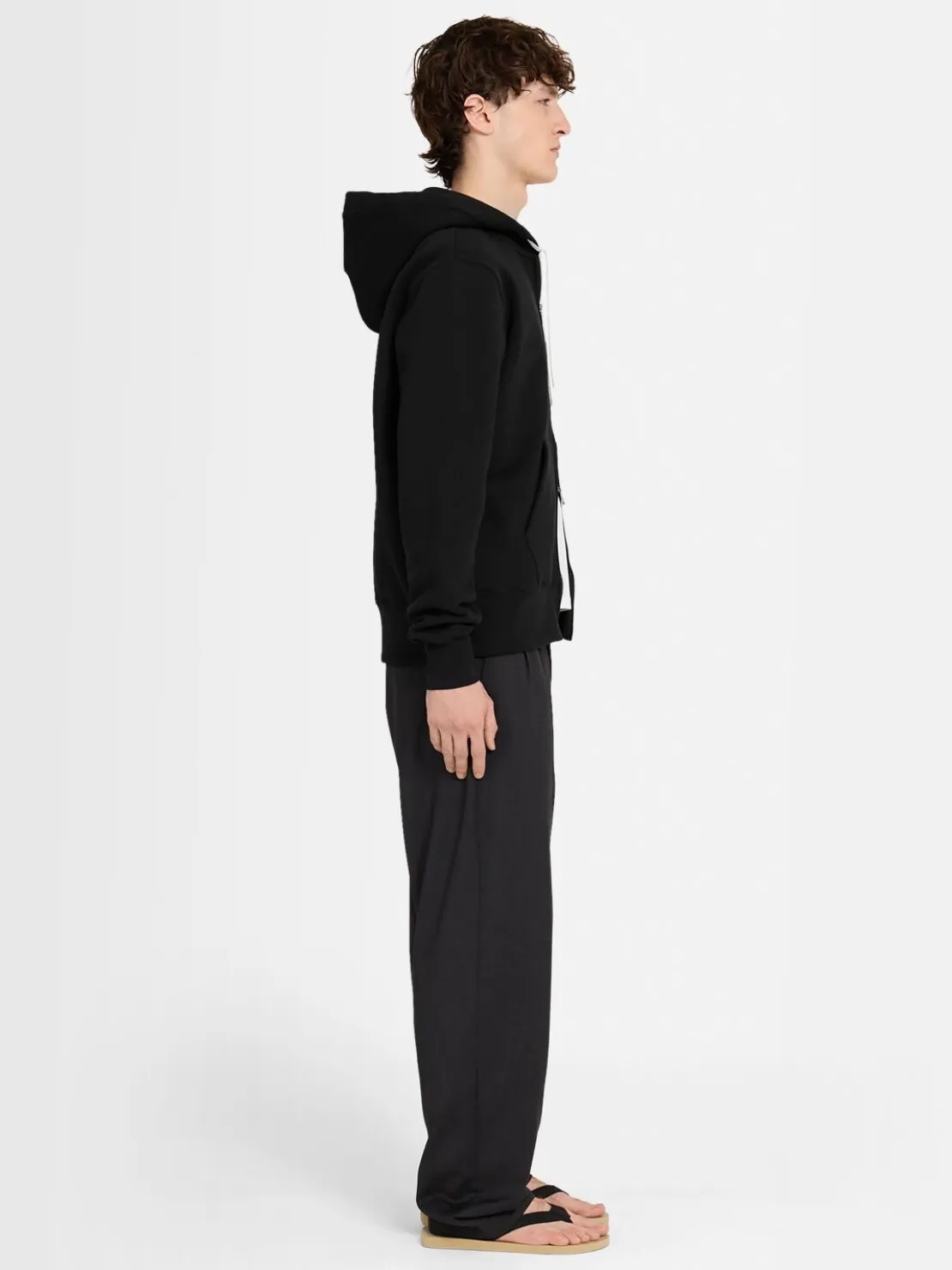 Felpa in cotone con zip e cappuccio