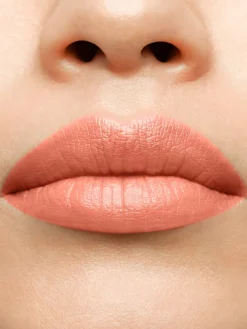 Glow On The Go Lipstick