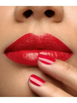 Glow On The Go Lipstick