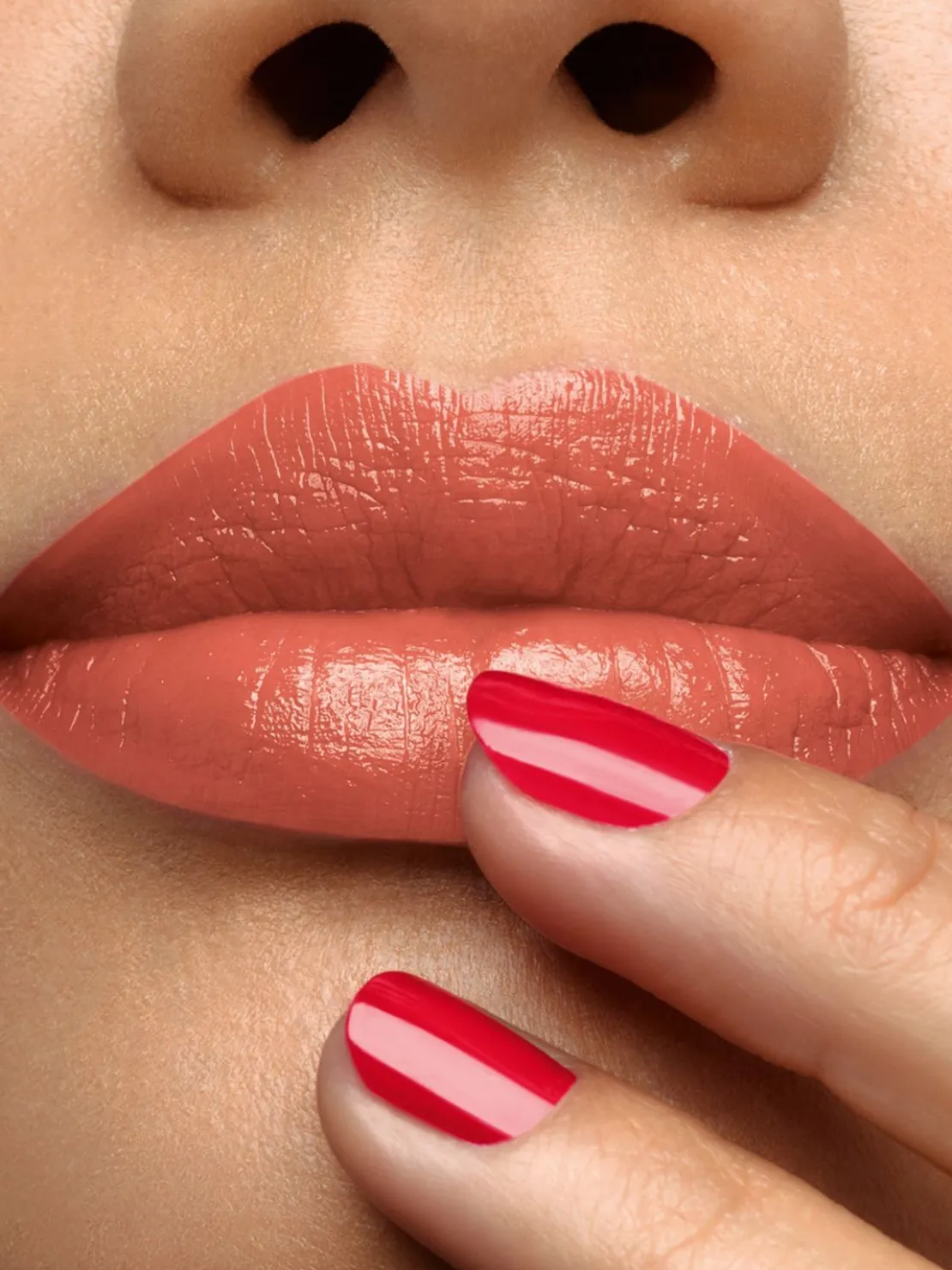 Glow On The Go Lipstick