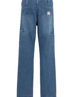 Jeans in denim