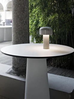 Lampada da tavolo Bellhop
