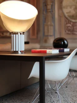 Lampada da tavolo piccola Taccia Silver a LED