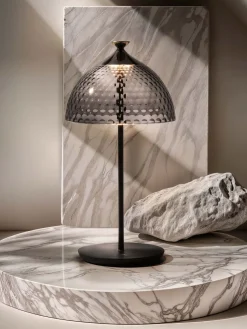 Lampada da tavolo Pumo