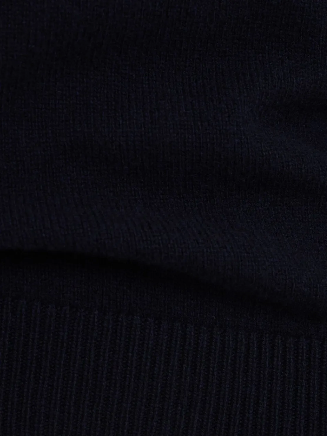 Maglia a collo alto in lana