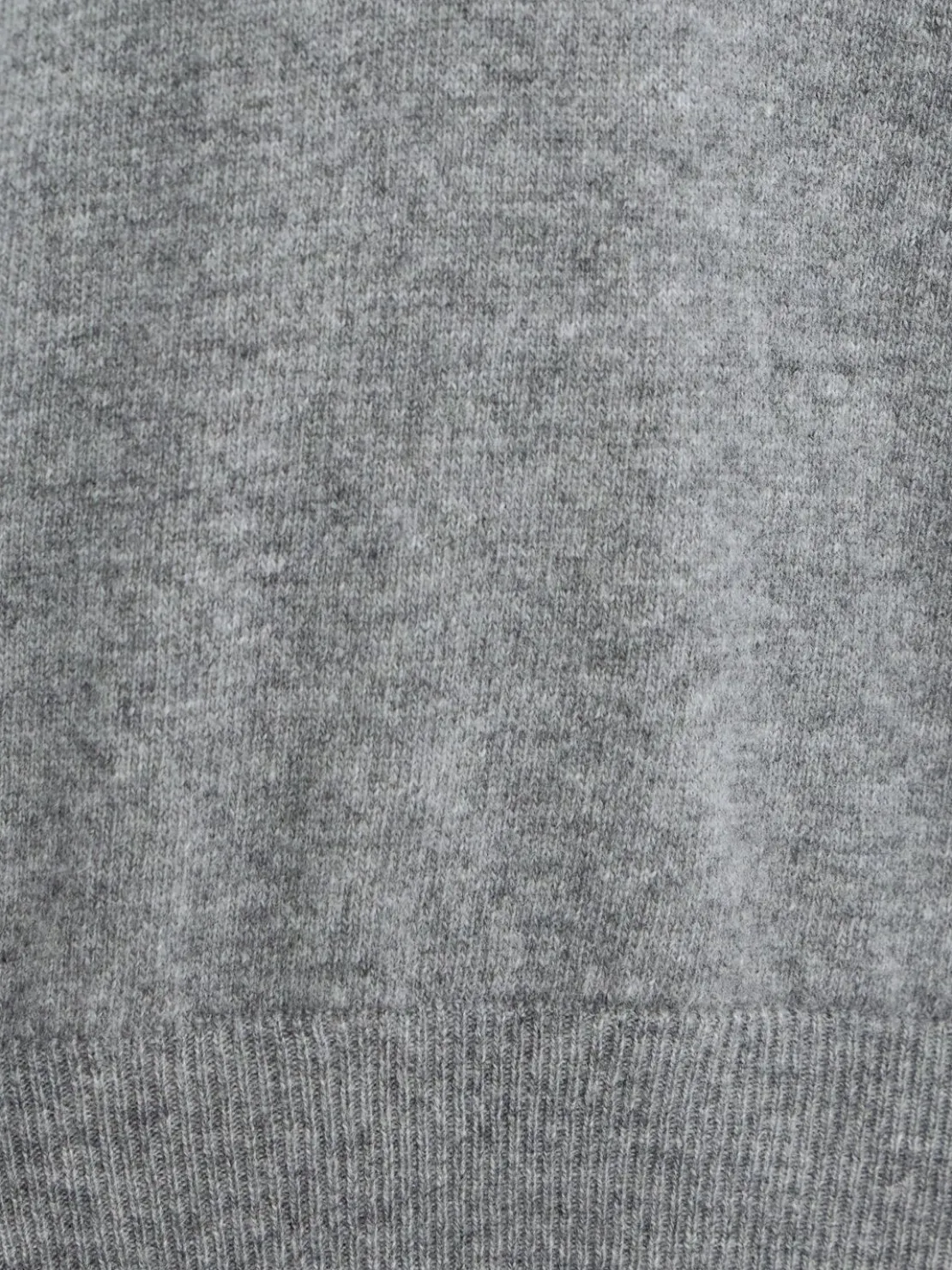 Maglia Evelyn in lana con scollo a V