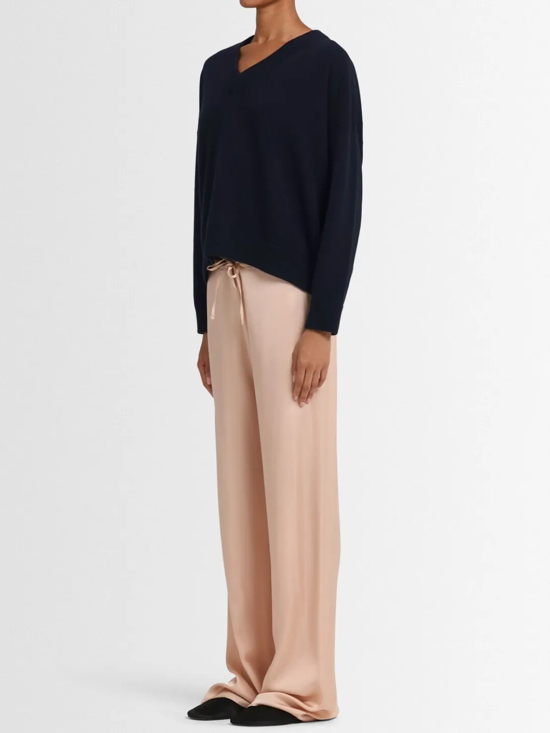 Maglia Evelyn in lana con scollo a V