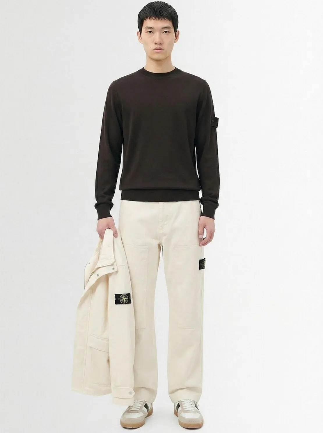 Maglia girocollo in lana leggera