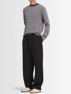 Maglia girocollo in lana leggera