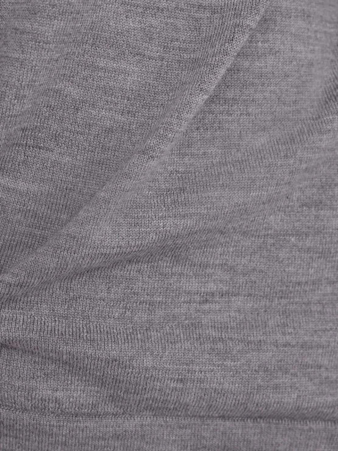 Maglia girocollo in lana leggera