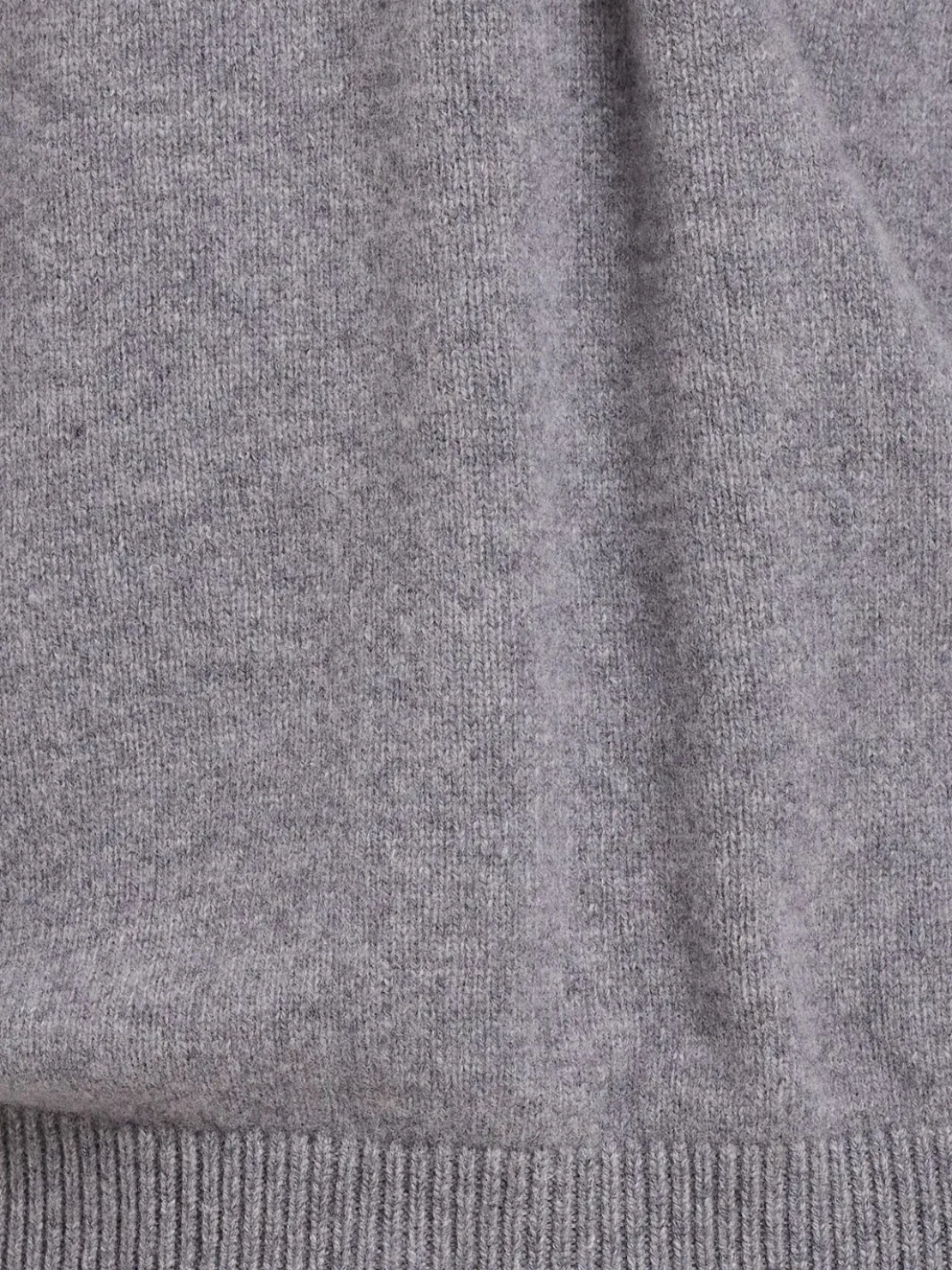 Maglia in lana con scollo a V