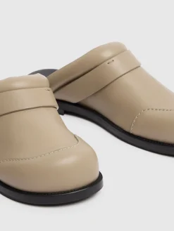 Mules in pelle con fibbie 20mm