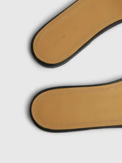 Sandali bassi Signum in pelle