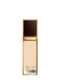 Shade & Illuminate Soft Foundation SPF50