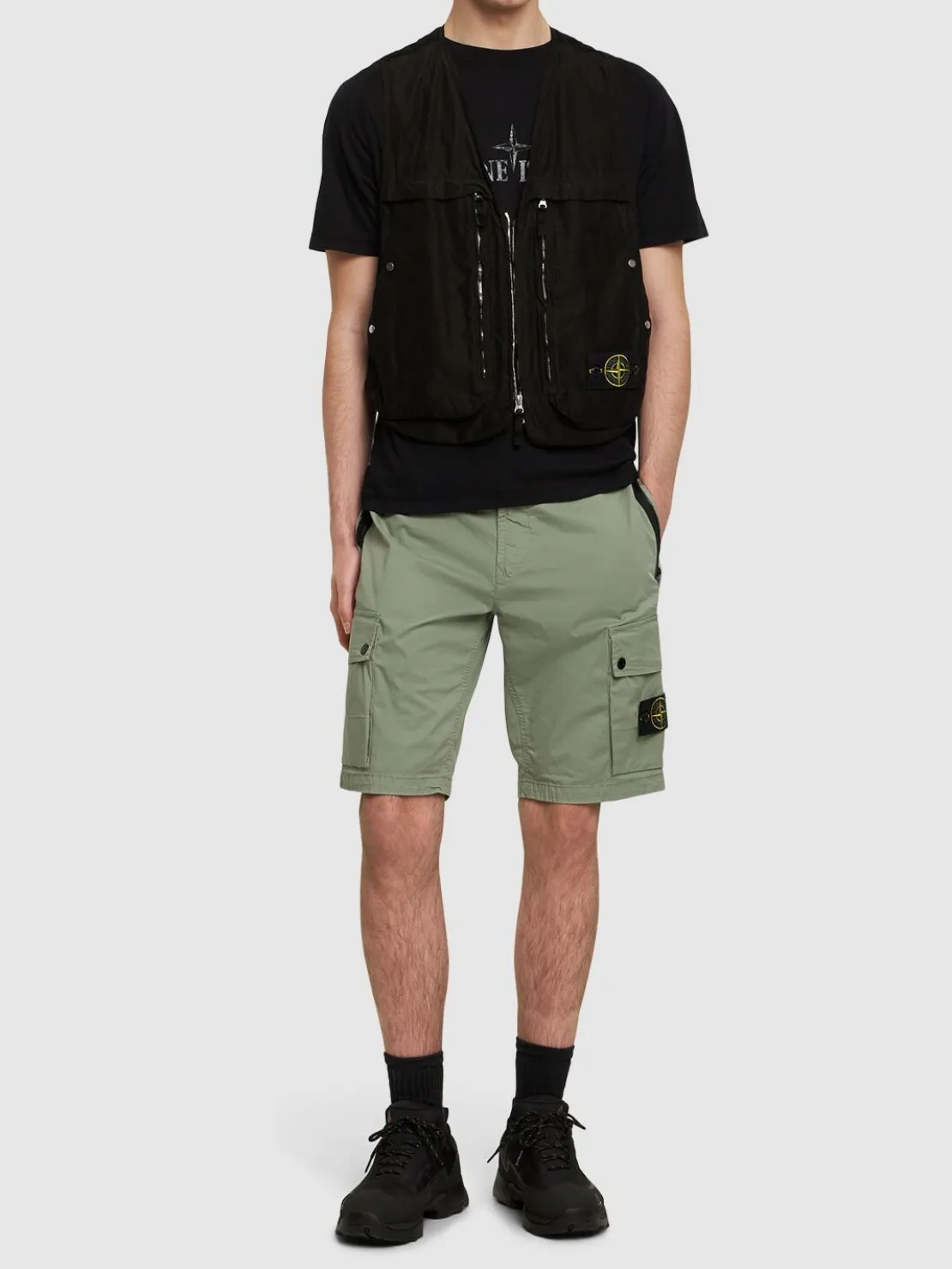 Shorts in cotone stretch con patch logo