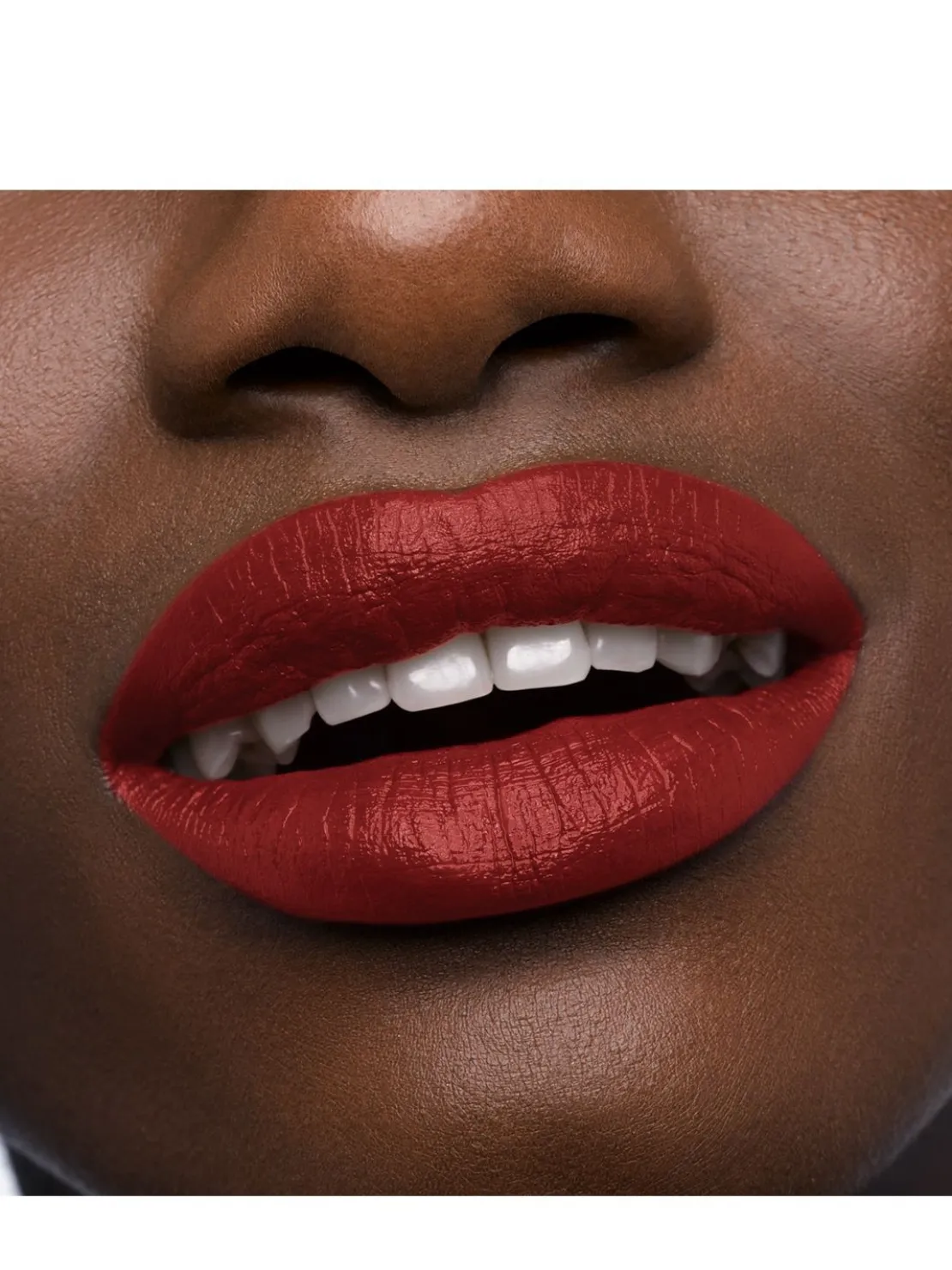 Silky Satin Lipstick On The Go