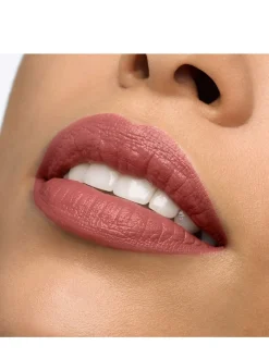 Silky Satin Lipstick On The Go