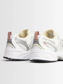 Sneakers 530