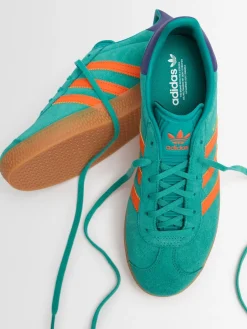 Sneakers Gazelle con lacci