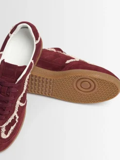 Sneakers in camoscio e crochet