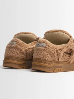 Sneakers Model 1