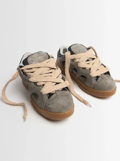 Sneakers Model 1
