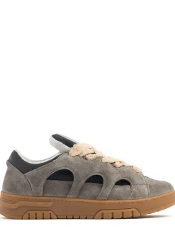 Sneakers Model 1