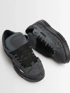 Sneakers Model 1 CUT