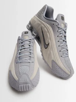 Sneakers Shox R4