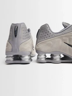 Sneakers Shox R4