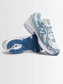 Sneakers stringate 740 in materiale sintetico
