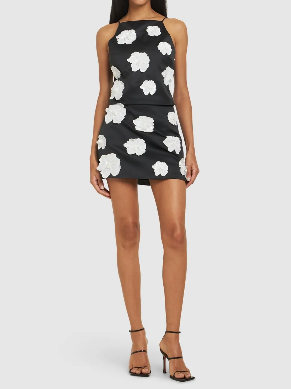Top in raso con fiori