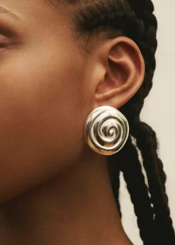 Uzu stud earrings