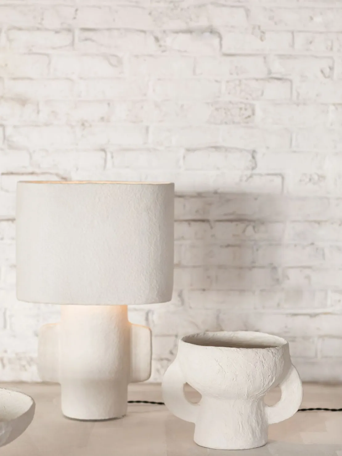 Vaso White Earth