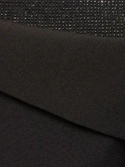 Vestito in crêpe con decorazioni