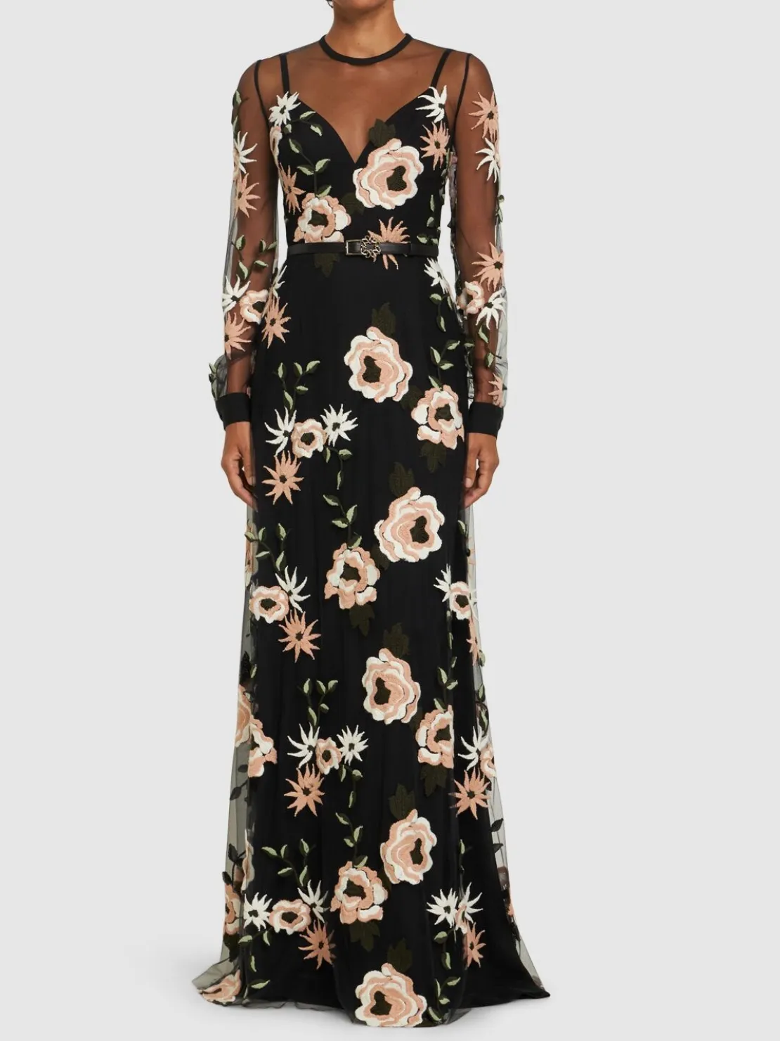 Vestito lungo in tulle con ricami